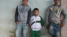 ‮”‬حرمونا‭ ‬من‮ ‬حظائر‭ ‬التسلية‭ ‬فرُحنا‭ ‬نلعب‭ ‬بجانب‭ ‬الذئاب‭ ‬في‭ ‬الغابة‮”‬