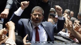 ‭   ‬الإخوان‭ ‬يستلمون‭ ‬الحكم‭ ‬في‭ ‬مصر