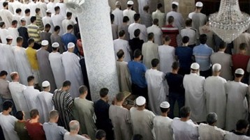 ليست النّائحة الثّكلى مثلَ النّائحة المستأجرة