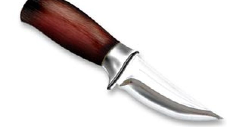 يطعنه‮ ‬بالسكين‮ ‬من‮ ‬أجل‮ ‬بطاقة‮ ‬تعبئة