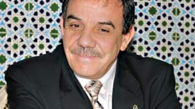 تواتي يرفع 17 دعوى قضائية ضد المتمردين عن طاعته