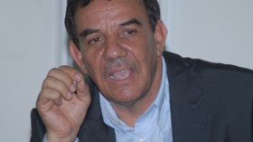 ” الأفانا ”  تقصي  42  عضوا  من  مجلسها  الوطني  وتتوعد  450  منتخب  محلي