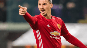 إبراهيموفيتش أول لاعب يدافع عن سبعة أندية قاريا