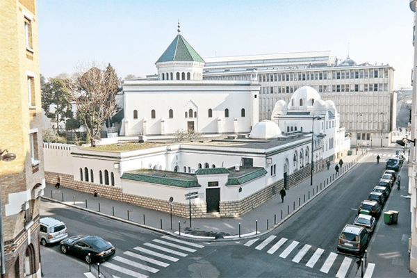 Algeria Freezes Subsidies For The Construction of Mosques in France