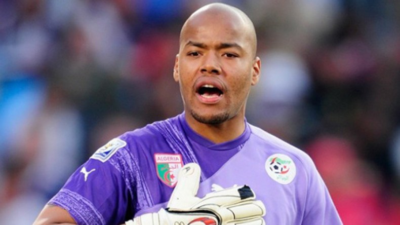 إدارة أجاكسيو تهدّد مبولحي وزملاءه بعقوبات صارمة