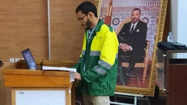 هذه القصة الحقيقية لعامل النظافة المغربي الذي نال شهادة الدكتوراه