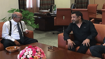 مساهل و”الأيقونة” خالد!