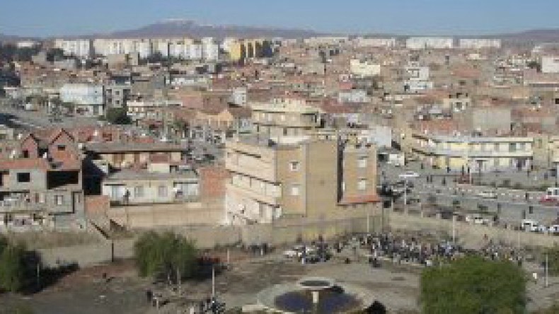 شباب‭ ‬المسيلة‭ ‬يؤجرون‭ ‬سجلاتهم‭ ‬التجارية‭ ‬بمبالغ‭ ‬زهيدة‭ ‬هروبا‭ ‬من‭ ‬البطالة