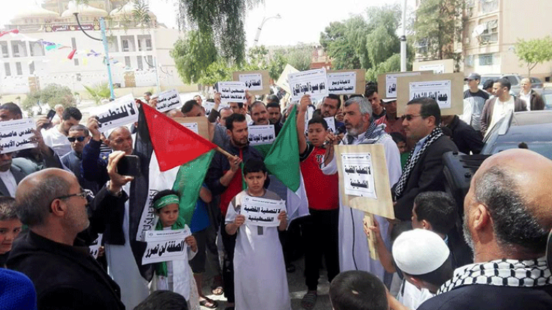 وقفة تضامنية مع القضية الفلسطينية بشوارع المسيلة