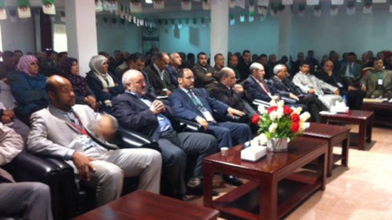 “مقري ارتكب خطا تكتيكيا ومقاطعة حمس للرئاسيات وارد”