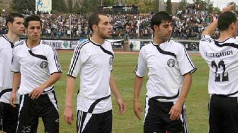 عباس: نتأسف لعدم تدعيم الدفاع واللاعبون واعون بما ينتظرهم أمام تلمسان