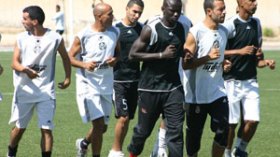 الكاب يحدد مصير مدربه اليوم