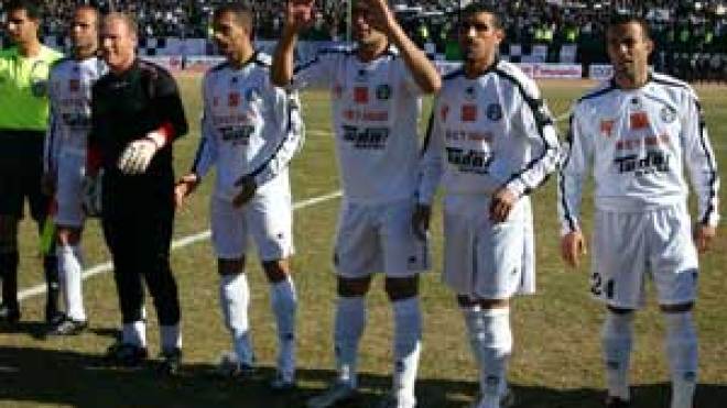 مدرب شباب باتنة يرفض حكاية الأربعة فرق