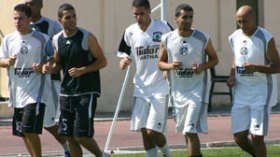 أسرة‮ ‬الكاب‮ ‬تطالب‮ ‬بالصعود وتهدد‮ ‬بالانسحاب‮ ‬في‮ ‬حال‮ ‬اعتماد‮ ‬نظام‮ ‬17‮ ‬فريقا