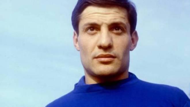 الصحافة الفرنسية: زيتوني أحرج الأسطورة “دي ستيفانو” ورفض عرض ريال مدريد