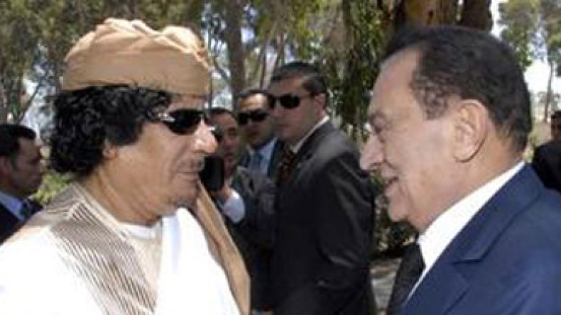 معزة القذافي بـ10 آلاف دولار ومبارك لم يقل لزوجته عيدك مبارك