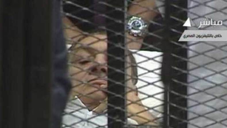 مبارك يقيم بجناح مهرب من ألف ليلة وليلة به 11 غرفة فاخرة مجهزة على أحدث طراز