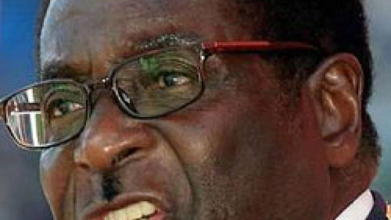 موغابي يرفض مرافقة بوش إلى موته السياسي