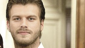 لست شاذا ولم أصور أفلاما إباحية