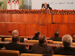 Government to stop twining cooperation between Algerian towns and foreign ones.