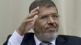مرسي مصاب بورم سرطاني حسب صحف مصرية