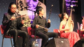 طوابير أمام “ابن زيدون” والصينيون توافدوا بقوة لمشاهدة عرض بلدهم