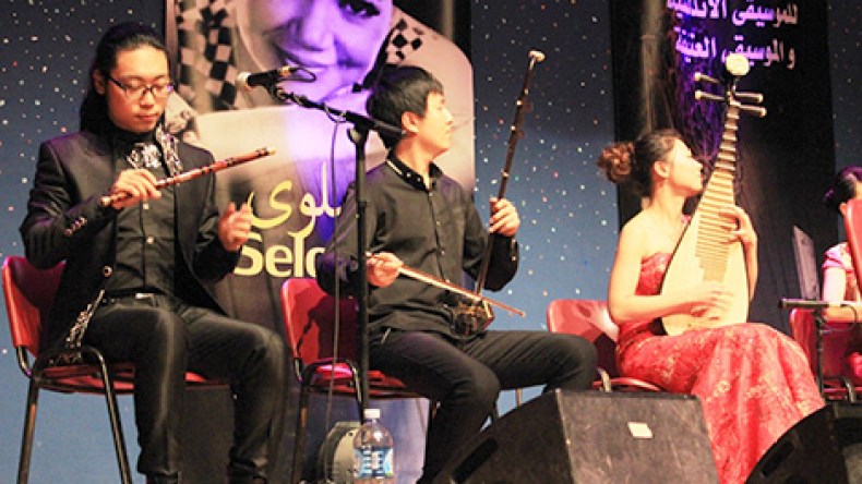 طوابير أمام “ابن زيدون” والصينيون توافدوا بقوة لمشاهدة عرض بلدهم