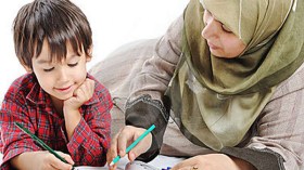 كيف نربي أبناءنا أخلاقيا؟