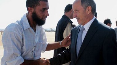 Libye: Abdeljalil appelle à une reddition pacifique des kadhafistes