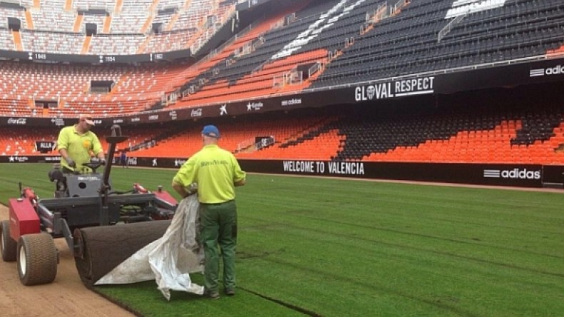 درس إسباني لمدراء المركبات الرياضية الجزائرية