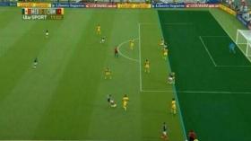 حكم مباراة الجزائر وكوريا الجنوبية.. لم يحتسب هدفين شرعيين للمكسيك