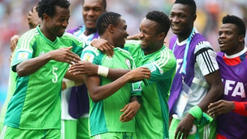 نيجيريا أول منتخب إفريقيا في ثمن نهائي المونديال