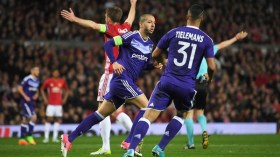 هني: مانشستر يونايتد “سرق” التأهّل ولاعبوه “فرّوا” من الملعب