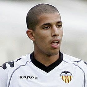 Feghouli Clinches FIFA Green Light to Join Desert Foxes