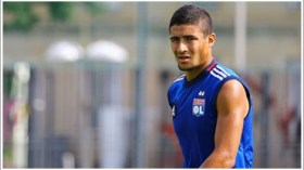 الجزائري المغترب “فكير” يرتقي إلى فئة أكابر ليون