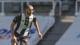 نادي شالكه يُقرّر بيع بن طالب