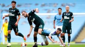 بن طالب يُثير استياء أنصار نيوكاسل