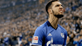 شالكه الألماني يبحث عن حل للتخلص من صداع نبيل بن طالب