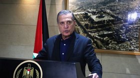 الرئاسة الفلسطينية: “لا أحد في العالم يستطيع إجبار الفلسطينيين على التنازل”