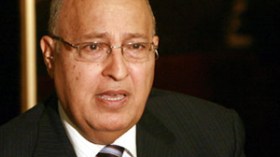 نبيل شعث في غزة لاقناع حماس بالورقة المصرية