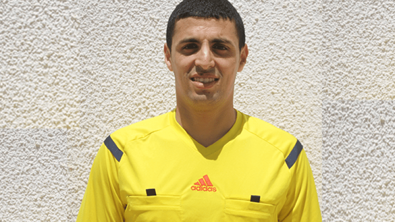 الكاف تعيد الحكم بوخالفة من البوابة الإفريقية