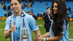 ديشان والاتحادية الفرنسية يقاضيان صديقة ناصري