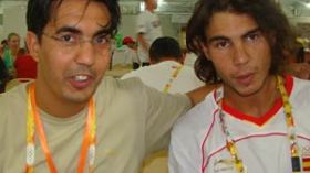 الاسباني نادال يحيي محبيه.. ويعبر عن رغبته في زيارة الجزائر