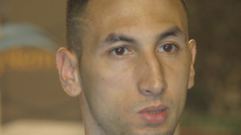 بلحاج يرفض مشاركة الخضر ويفضل التفاوض مع الأندية الفرنسية