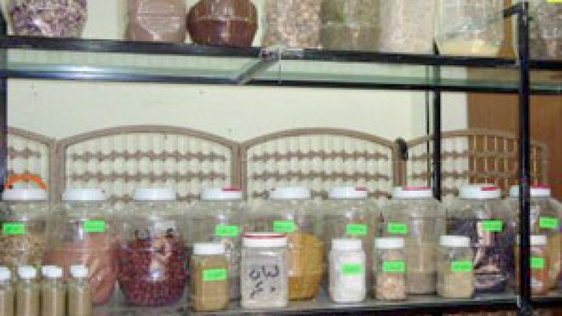 فتاة أصيبت بالعمى وأخرى توفيت وثالثة كادت تفقد يديها !