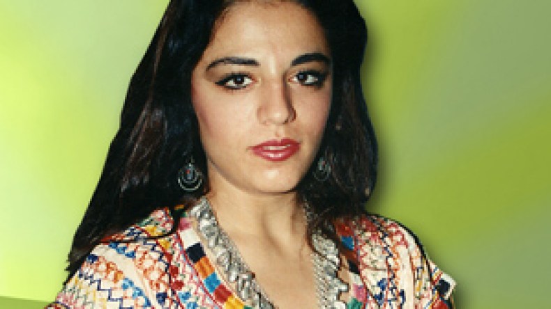 كاميرا‮ ‬خفية‮ ‬توقع‮ ‬نادية‮ ‬بارود‮ ‬في‮ ‬فخ‮ ‬الشعوذة‮ ‬وتستثير‮ ‬أعصاب‮ ‬كويسي