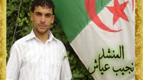 المنشد الجزائري نجيب عياش إلى الدور الثاني في منشد الشارقة