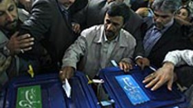 المرشد تدخل لاحتواء الوضع وإقناع موسوي بقبول النتائج