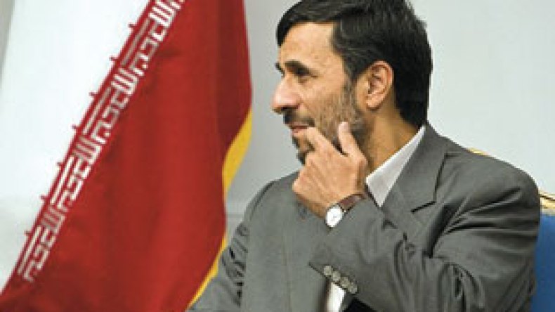 البرلمان المصري يرفض إدانة الرئيس الإيراني