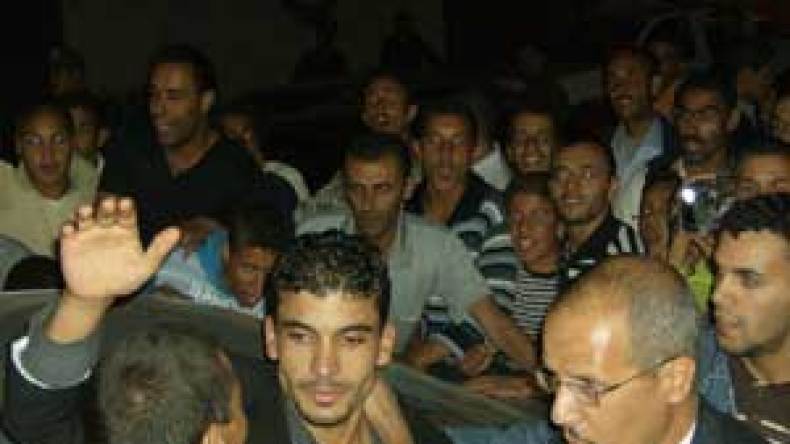 استقبال‮ ‬تاريخي‮ ‬لنجيب‮ ‬عياش‮ ‬في‮ ‬بوسعادة